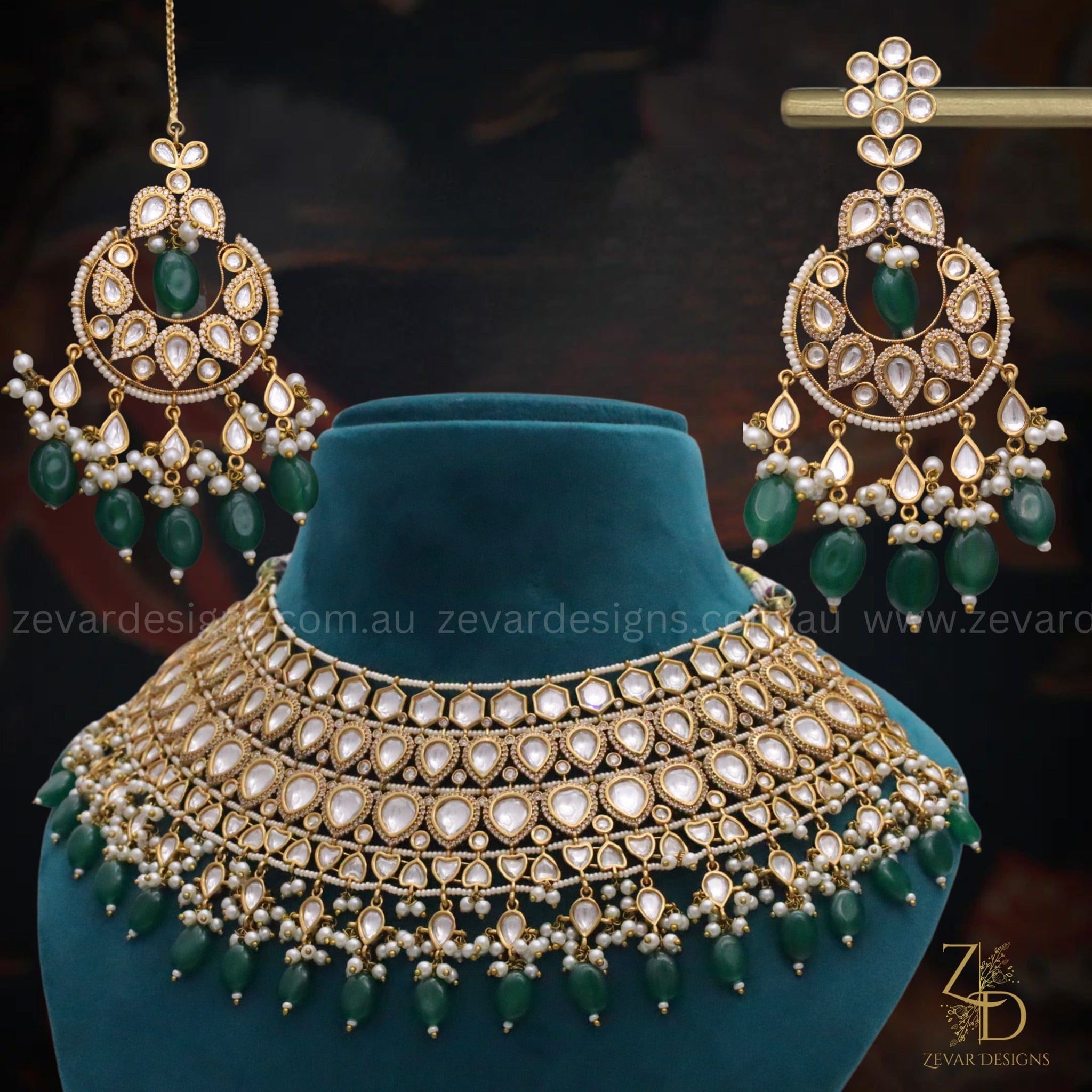 Green necklace set sales online shopping